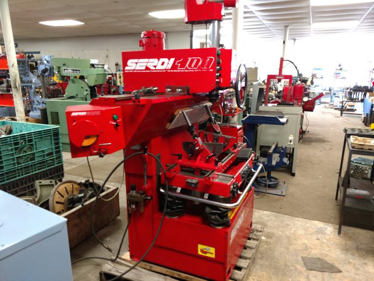 A well tooled Serdi Model 100 Valve Guide & Seat Machine with toll sharpener and vacuum tester