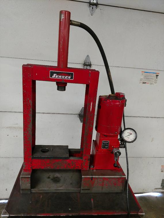 Sunnen 10 Ton Piston Pin Press Model BP10, 115v. HFrame bench Top Rod